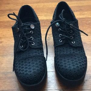 UO eyelet chunky oxfords